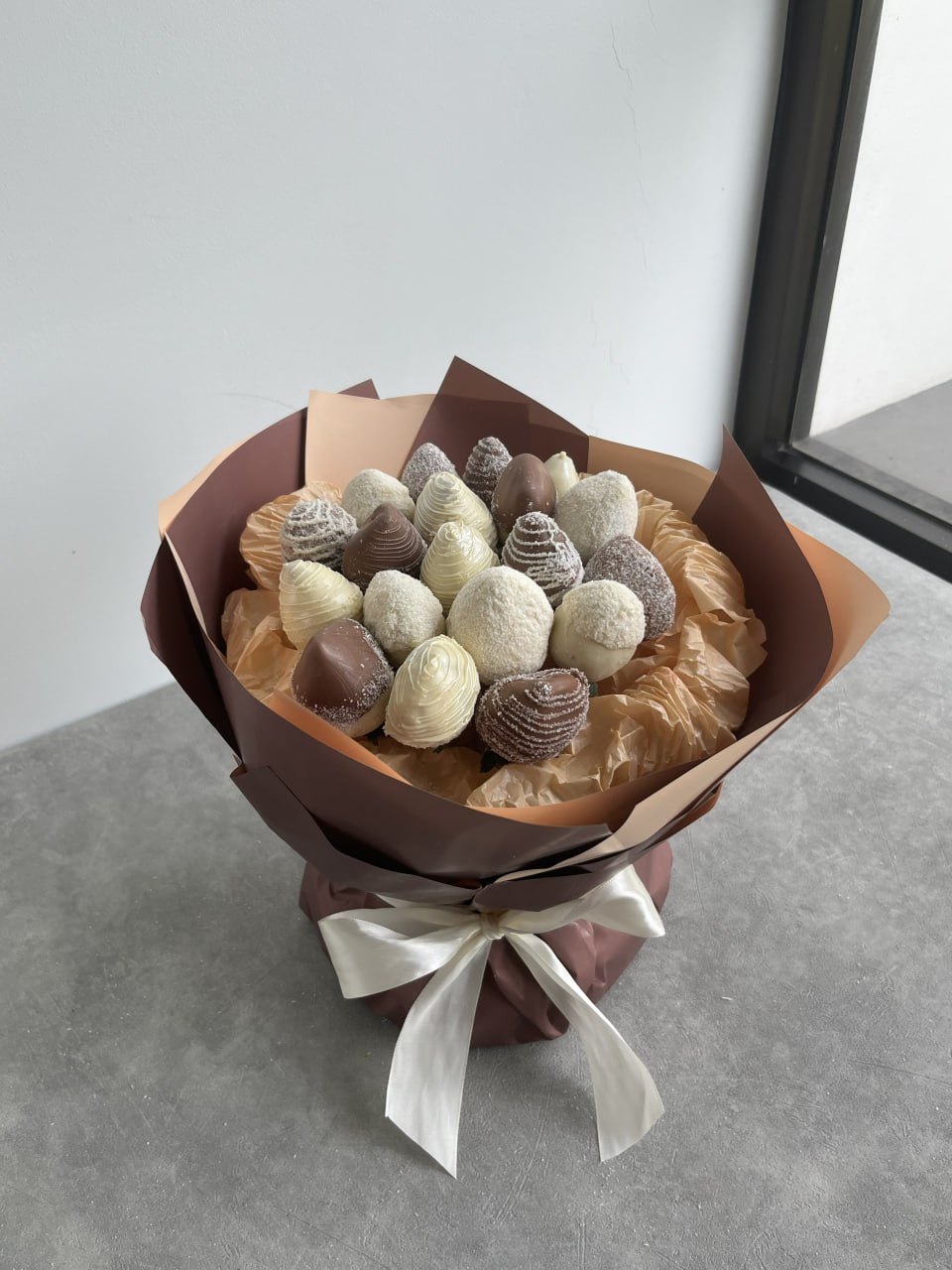 Chocolate bouquet · 19 berries